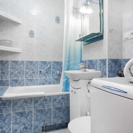 Comfy & Spacious By Renters Apartment Warsaw