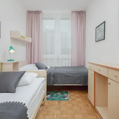 公寓 Comfy & Spacious By Renters