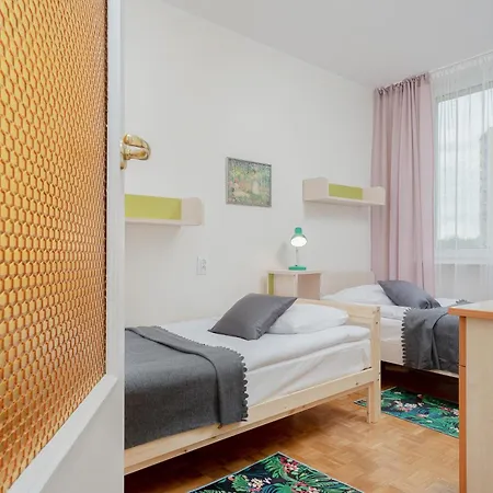 Comfy & Spacious By Renters 华沙