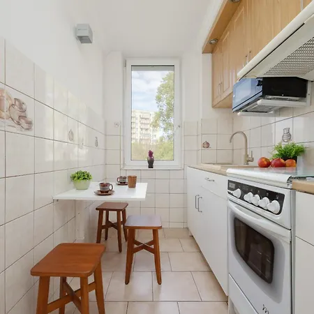 Apartament Comfy & Spacious By Renters