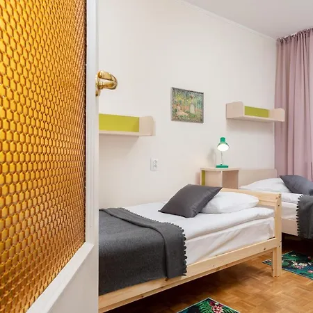 Comfy & Spacious By Renters Apartment